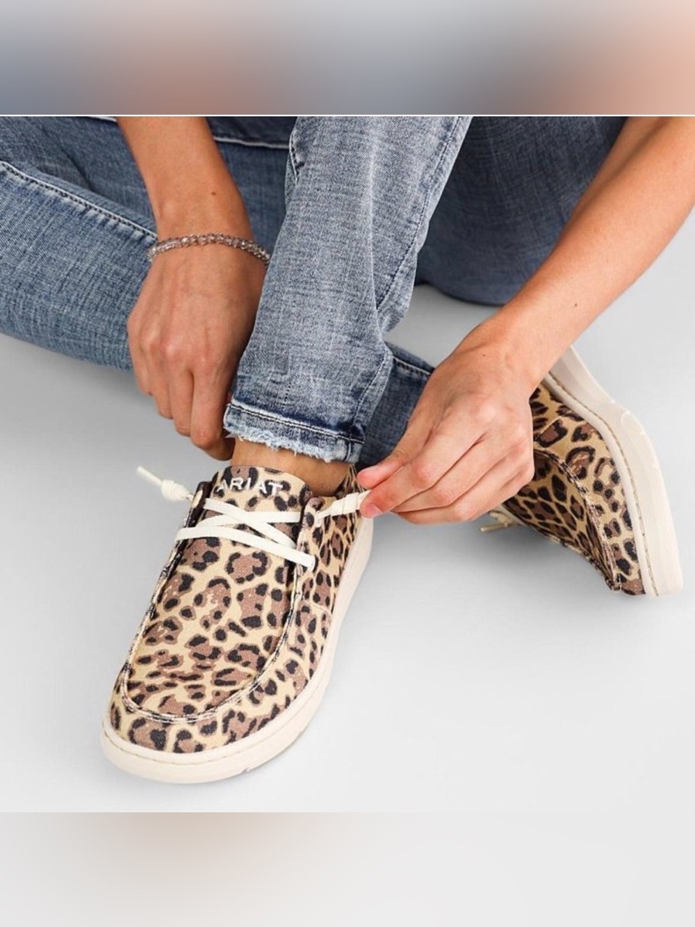 Ariat Leopard Print Hilo Lace-Up Sneaker  leopard print Size 9